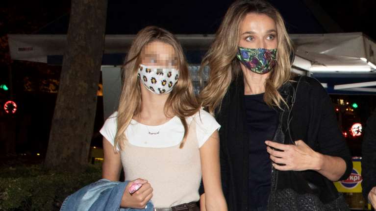 Αναστασία Ρουβά: Το στιλ της πανύψηλης 13χρονης στα χιόνια - Η ομοιότητα με τη μητέρα της