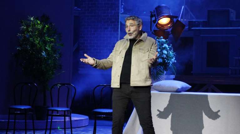 Ο Θοδωρής Αθερίδης αποκάλυψε ότι υπέστη εγκεφαλικό πάνω στη σκηνή - &quot;Σκέφτηκα 3 πράγματα&quot;