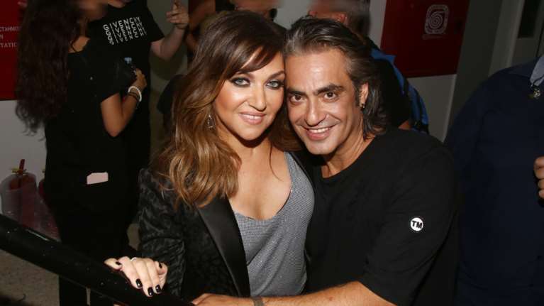 Καίτη Γαρμπή: Τρολάρει τον Διονύση Σχοινά για την ομοιότητα του γιού τους [εικόνα]