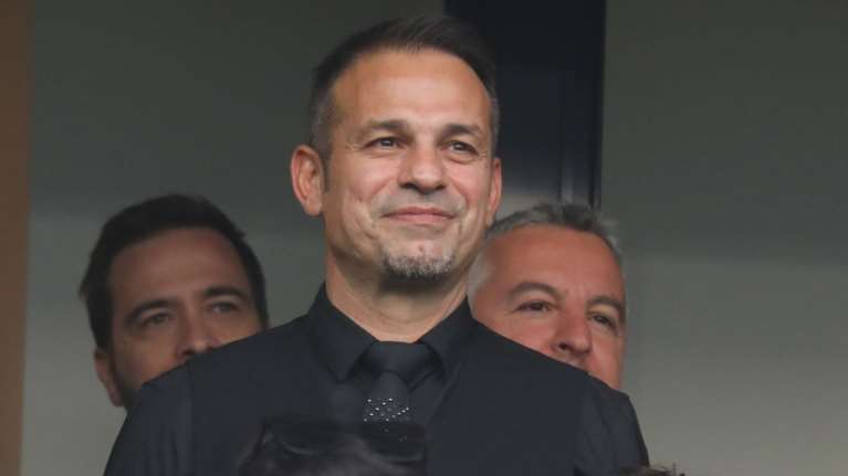 Ντέμης Νικολαΐδης: Η πρώτη εμφάνιση με τη νέα του σύντροφο - Δέκα χρόνια νεότερη, απόφοιτη Πολυτεχνείου