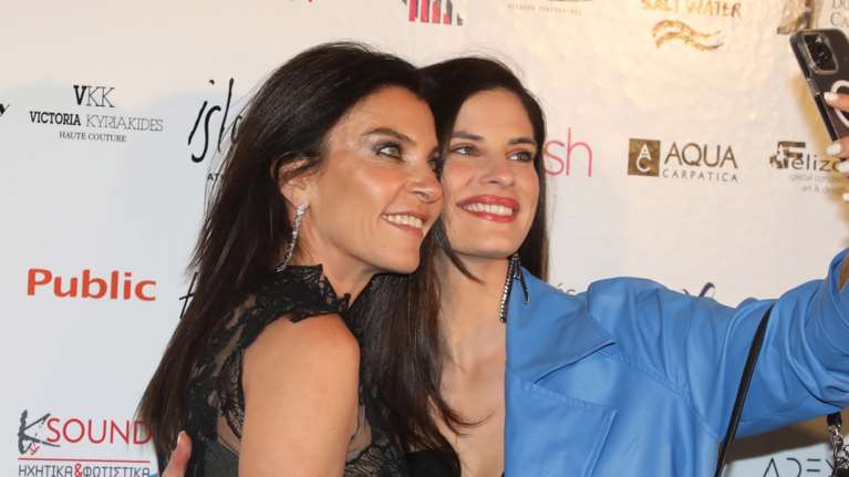 Μαρίνα Βερνίκου - Χριστίνα Μπόμπα: Οι glam εμφανίσεις τους σε βραδινή έξοδο - Τα στρας, η δαντέλα και η λάμψη