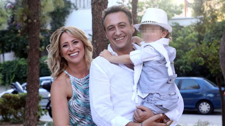 Βαγγέλης Αλεξανδρής: Θάψαμε τον πλακούντα στον κήπο μας και φυτέψαμε μια ροδιά