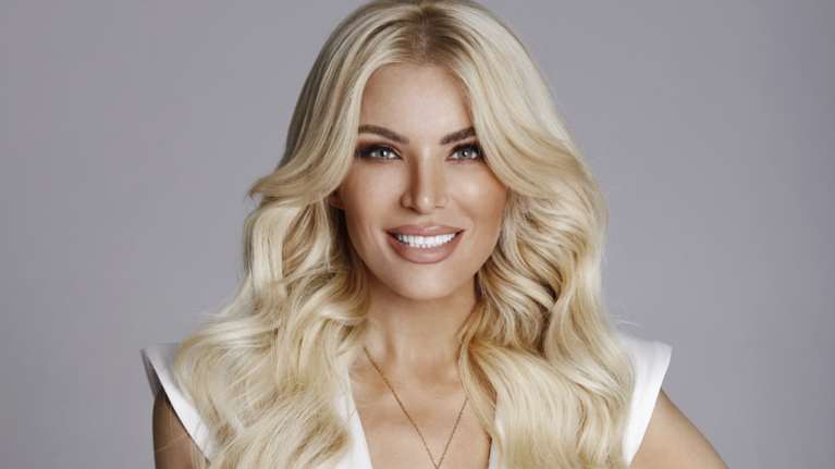 Η ιατρική συμβουλή της Κατερίνας Καινούργιου στις γυναίκες με ενθέματα σιλικόνης