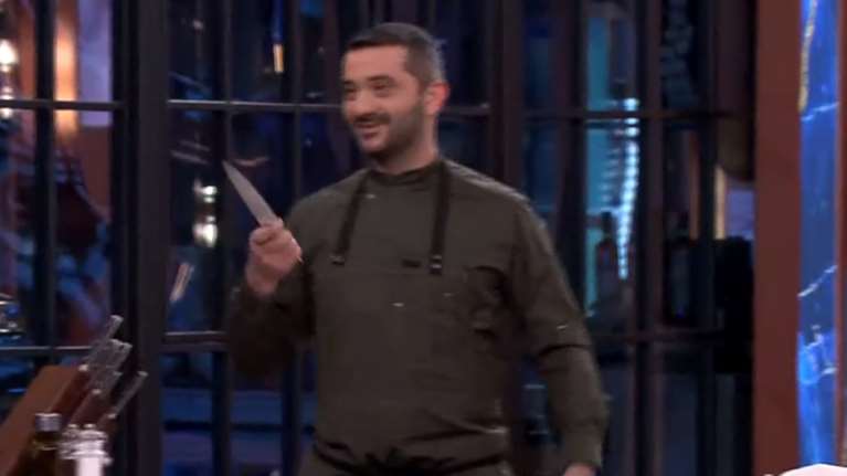 Βγήκαν... μαχαίρια στο MasterChef: Φίλος με τη γυναίκα του Κουτσόπουλου ο Πορφύρης &quot;Εχεις δει τη μαμά του γιου μου&quot;;