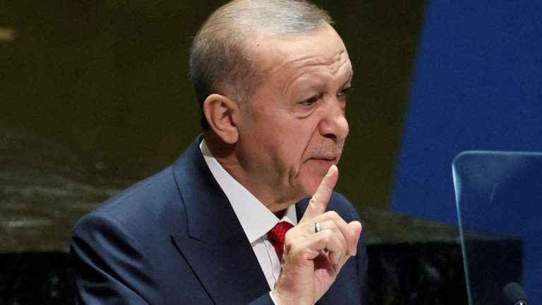 Ο Ερντογάν τα ξαναβάζει με τις ΗΠΑ: &quot;Ρε συ Αμερική... Τι δουλειά έχεις στην Παλαιστίνη και στέλνεις αεροπλανοφόρο;&quot;