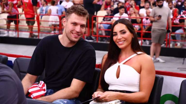 Νικόλ Ελευθεριάδου: Η εξομολόγησή της για τον Σάσα Βεζένκοφ - &quot;Ξέρω πόσο περήφανος είναι για εμένα&quot;