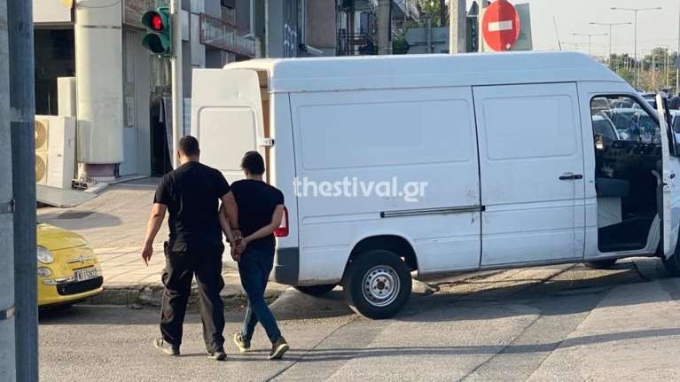 Θεσσαλονίκη: Κινηματογραφική καταδίωξη διακινητή μεταναστών - Τρεις συλλήψεις [εικόνες-βίντεο]