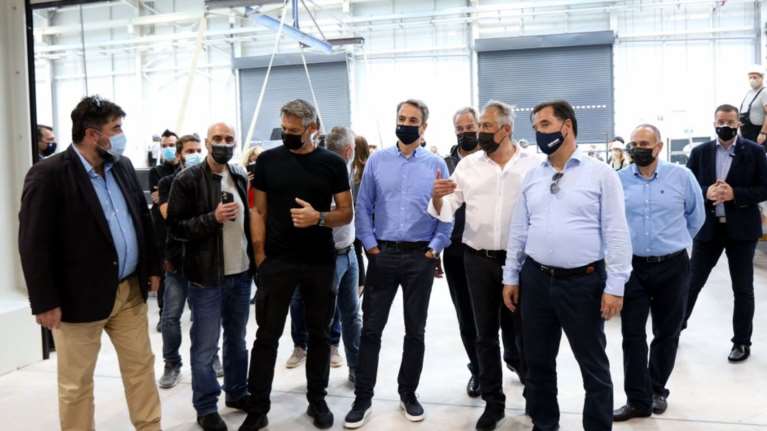 Μητσοτάκης - Γεωργιάδης επισκέφθηκαν το ναυπηγείο της Technohull [εικόνες]