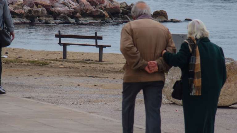 Ιστορία αγάπης: Ζευγάρι ηλικιωμένων Τρικαλινών πέθανε με λίγες ώρες διαφορά
