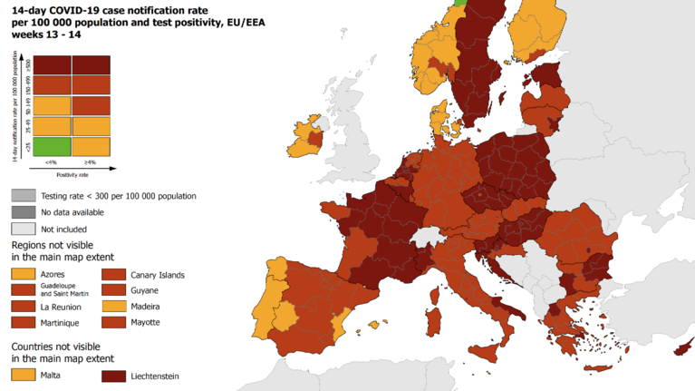Χάρτης ECDC: &quot;Βαθύ κόκκινο&quot; για Αττική και Δυτική Μακεδονία - Πάνω από το όριο συναγερμού ο δείκτης θετικότητας