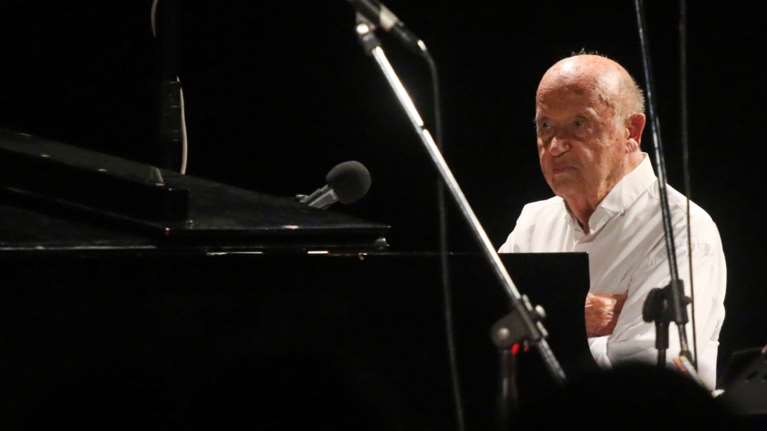 Πέθανε ο σπουδαίος μουσικοσυνθέτης Μίμης Πλέσσας - Λίγο πριν κλείσει έναν αιώνα ζωής