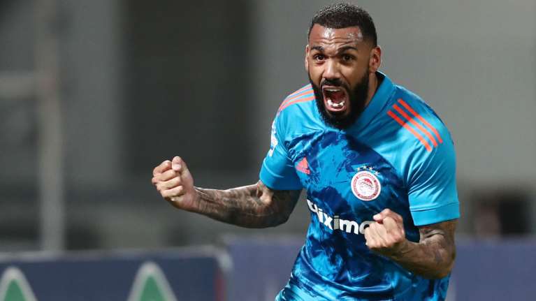 Super League: Επέστρεψε στις νίκες ο Ολυμπιακός, αυξάνει τη διαφορά του από τους διώκτες του [Βίντεο]