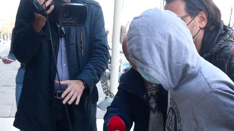 Στη φυλακή ο 62χρονος που πήγε να σκοτώσει τα παιδιά του με υγραέριο: &quot;Ήθελα να φοβίσω τη μητέρα τους, όχι να κάνω κακό&quot;