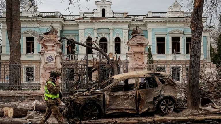 Βίντεο-ντοκουμέντο από τη στιγμή της πολύνεκρης πυραυλικής επίθεσης της Ρωσίας στην πόλη Σούμι της Ουκρανίας - Στους 34 οι νεκροί
