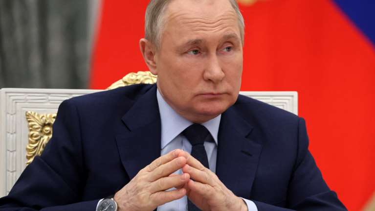 Μηνύματα Πούτιν: &quot;Ξεκινήσαμε στρατιωτική επιχείρηση&quot; εξαιτίας της τραγωδίας στο Ντονμπάς