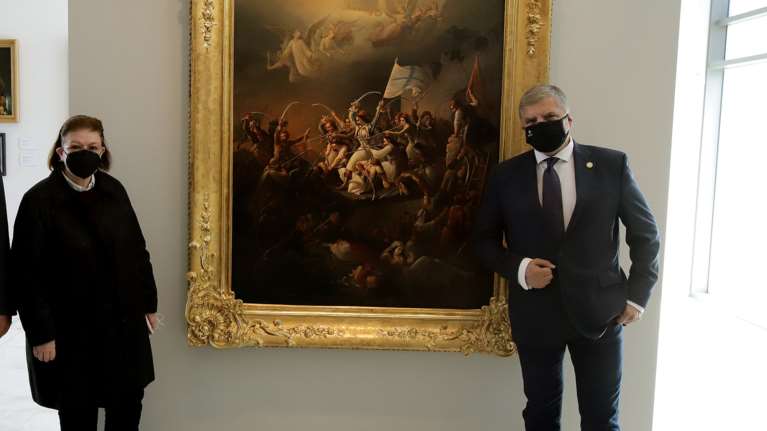 Ο Γιώργος Πατούλης μόνος, επισκέφθηκε την Εθνική Πινακοθήκη