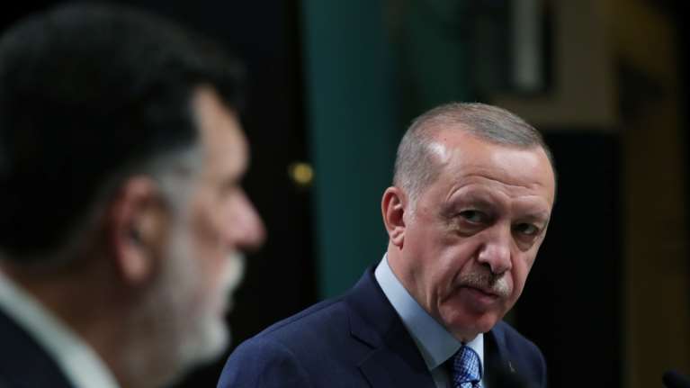 Οργή Ερντογάν για το "απαγορευτικό" από την ΕΕ: "Να διορθωθεί γρήγορα το λάθος" απαιτεί η Τουρκία