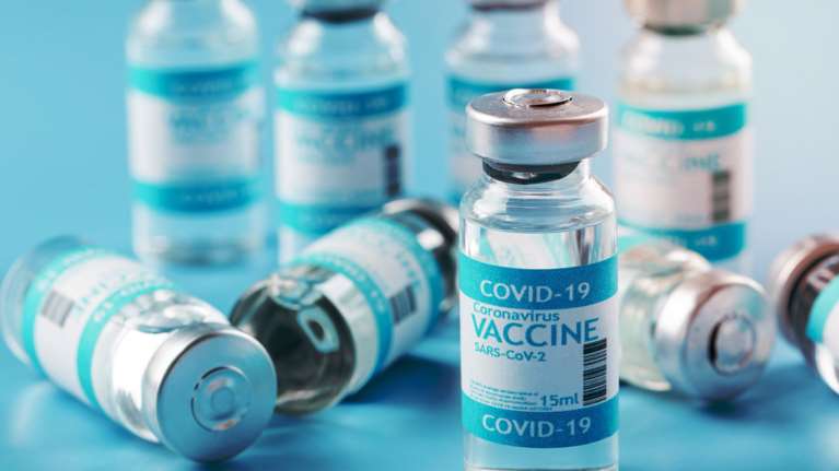 Νέα έρευνα: Το ρινικό εμβόλιο κατά του Covid-19 σταματά τη μετάδοση του ιού