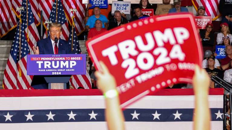 &quot;Θέλουμε να σε σκοτώσουμε&quot;: Οπαδός του Τραμπ απείλησε τη ζωή της δικαστή στη δίκη του πρώην προέδρου