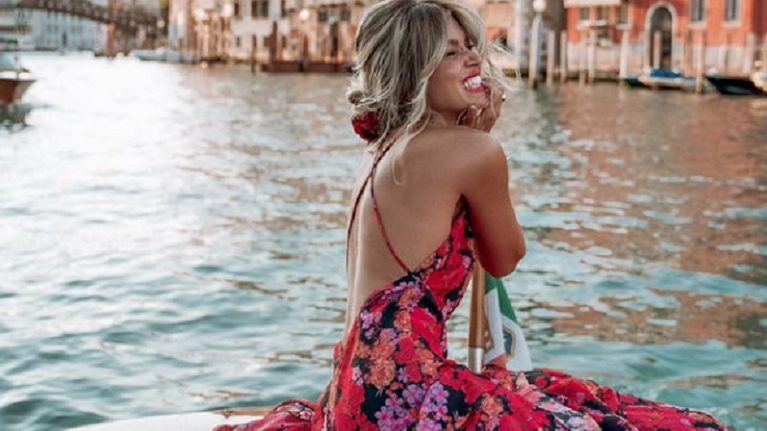 Αυτό είναι το άρωμα καθαριότητας που λατρεύουν οι Ελληνίδες celebrities