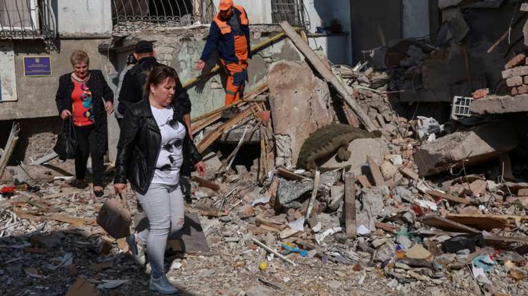 Μαζική ρωσική επίθεση με drone στην Οδησσό: Δύο νεκροί και τουλάχιστον 15 τραυματίες σε κατοικημένη περιοχή