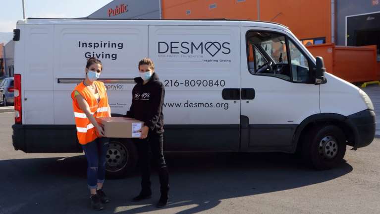 Το Public στηρίζει την ισότιμη πρόσβαση στην ψηφιακή εκπαίδευση  και το πρόγραμμα &quot;ΔΕΣΜΟΣ για τα Σχολεία&quot;