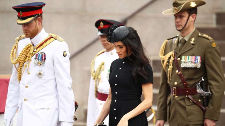 Μέγκαν Μαρκλ: Αναβάλλεται η δίκη της με τη βρετανική εφημερίδα μετά το... φάουλ