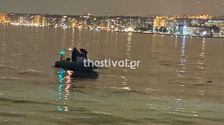 Φρίκη στη Θεσσαλονίκη: Πτώμα ξεβράστηκε στη Νέα Παραλία [Εικόνες-βίντεο]