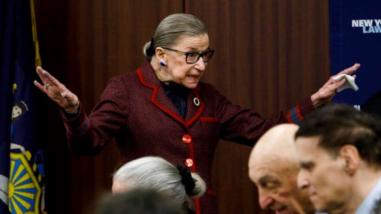 ΗΠΑ- Τραμπ: Πέντε γυναίκες είναι υποψήφιες για τη θέση της Ρουθ Μπέιντερ Γκίνσμπεργκ