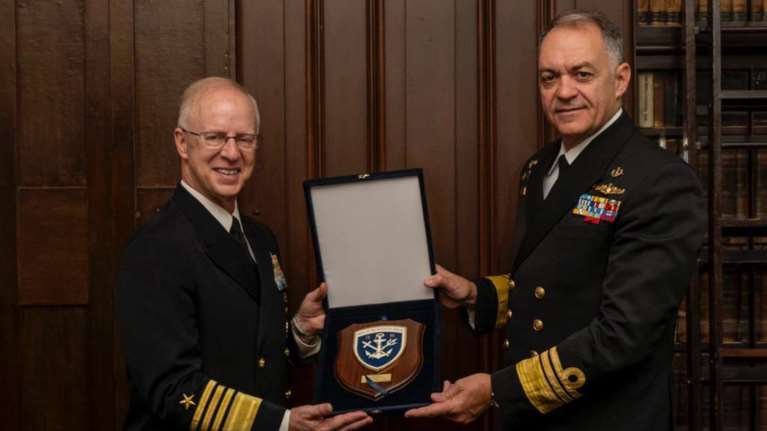 Επίσκεψη Αρχηγού ΓΕΝ στις ΗΠΑ με επίκεντρο τα εξοπλιστικά [εικόνες]