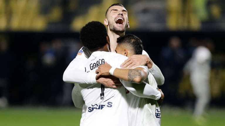 Χρυσό γκολ του Μαρσιάλ έδωσε την πρόκριση στην ΑΕΚ επί του Άρη για τους &quot;8&quot; του Κυπέλλου Ελλάδας