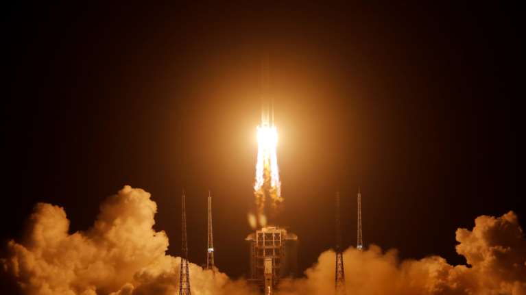 Επιστρέφει στην Κίνα το Chang’e 5 - Επιτυχημένη η αποστολή του στη Σελήνη