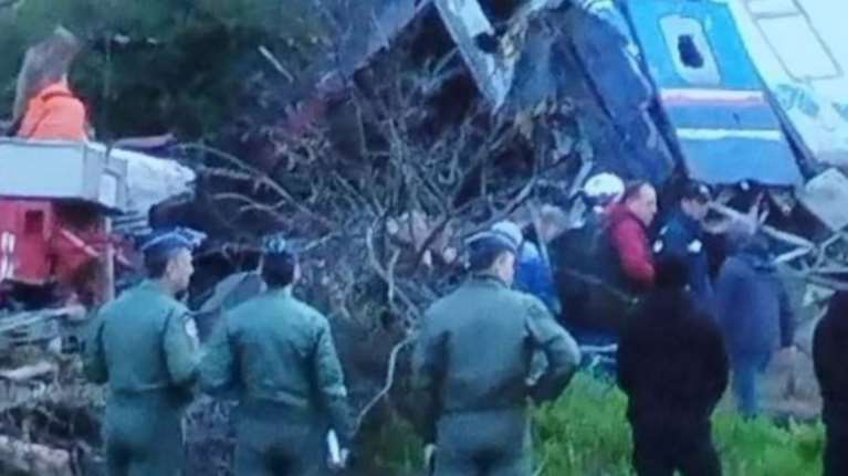 Αινιγματική ανάρτηση Καμμένου για Τέμπη: Τι έκαναν οι αξιωματικοί της Πολεμικής Αεροπορίας με το σημειωματάριο;