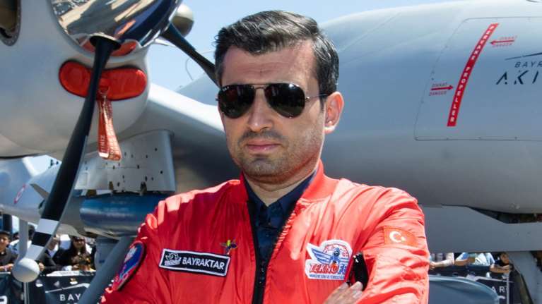 Selcuk Bayraktar: Αυτός είναι ο γαμπρός του Ερντογάν που έφτιαξε και έδωσε το όνομά του στο τουρκικό drone