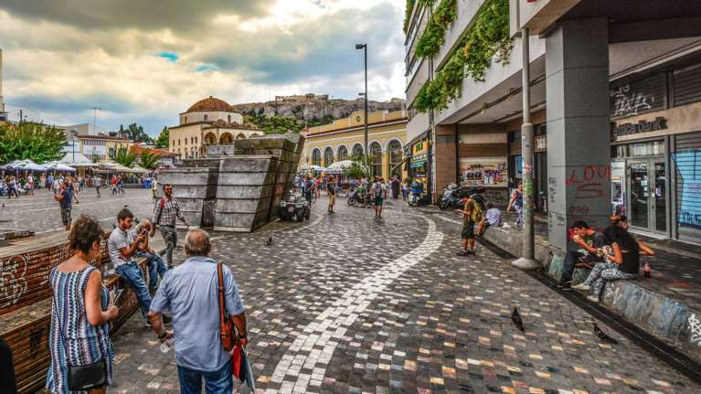 Ελληνική οικονομία: Γιατί διεθνείς οργανισμοί και οίκοι αξιολόγησης βλέπουν σημαντική επιβράδυνση - Οι αρνητικοί παράγοντες