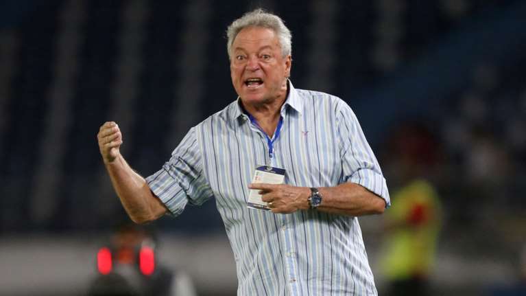 Σάλος για το ομοφοβικό παραλήρημα προπονητή στη Βραζιλία: "Δεν θέλω ροζ φανέλες, δεν είμαστε αδερφές"