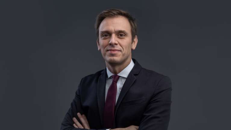 Μάντζος (ΠΑΣΟΚ) για υποκλοπές: Η κυβέρνηση λέει &quot;όλα στο φως&quot; και κλείνει το διακόπτη