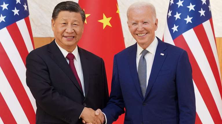 Ένα βήμα πιο κοντά ΗΠΑ και Κίνα: Η κόκκινη γραμμή της Ταϊβάν και τα χαμόγελα Μπάιντεν-Σι στην πρώτη τους συνάντηση