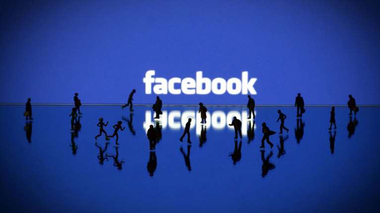 Facebook κατά fake news για τα εμβόλια: Θα αφαιρεί τις αναρτήσεις με ψευδείς ισχυρισμούς