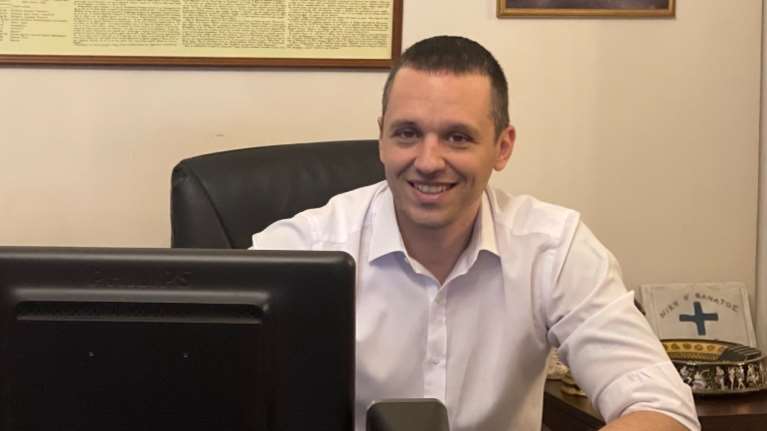 Προκλητική ανάρτηση Κασιδιάρη: Ανέβασε φωτογραφία χαμογελαστός στο πατρικό του - Θα ζητήσει άδεια και τα Χριστούγεννα