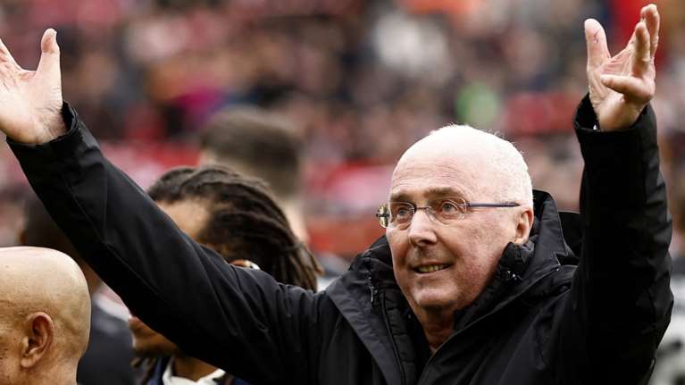 Ημέρα συγκίνησης στο Άνφιλντ: Ο καρκινοπαθής Σβεν-Γκόραν Έρικσον εκπλήρωσε το όνειρό του να προπονήσει τη Λίβερπουλ