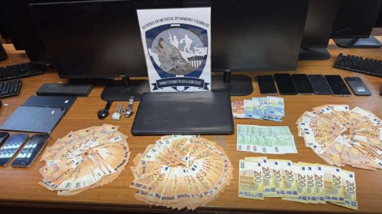 Πατέρας γνωστού θωρακοχειρουργού και πρώην πολιτευτή της ΝΔ ανάμεσα στα θύματα της σπείρας που ξάφριζε ηλικιωμένους