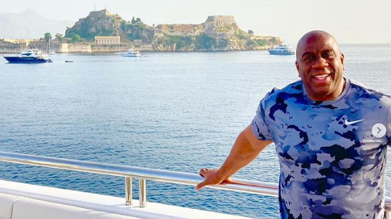 Ξετρελαμένος ο Μάτζικ Τζόνσον με τα Επτάνησα - Δεν σταματά να ανεβάζει εικόνες στα social media