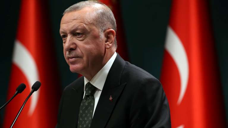 Εκτός ελέγχου ο Ερντογάν: Απειλές κατά πάντων, απέλασε 10 πρεσβευτές από χώρες της δύσης - Σασόλι: Η Ε.Ε δεν εκφοβίζεται