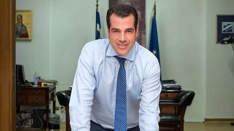 Θάνος Πλεύρης: Επισκέφθηκε το Αντικαρκινικό νοσοκομείο "Άγιο Σάββας" - ''Η πρόληψη σώζει''