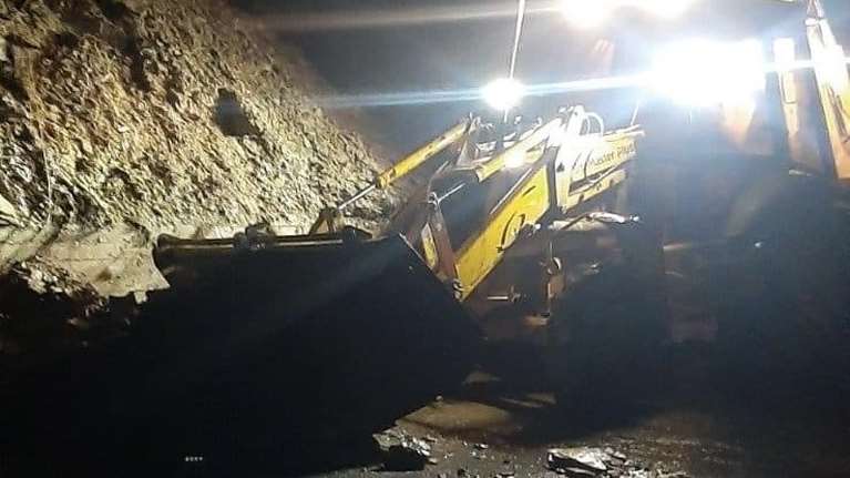 Κατολίσθηση βράχων στο Πήλιο- Κλειστός ο δρόμος στο Ανήλιο