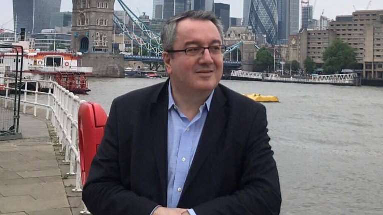 Ηλίας Μόσιαλος: Ο εμβολιασμός μειώνει τις πιθανότητες εμφάνισης της νόσου Long Covid