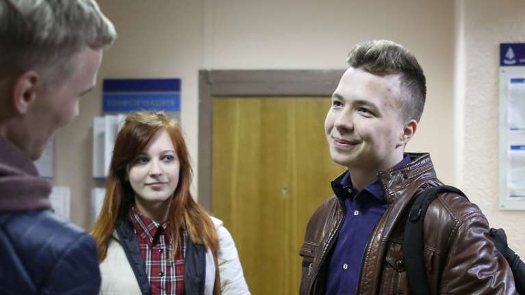 Ρομάν Προτάσεβιτς: Ποιος είναι ο 26χρονος δημοσιογράφος από τη Λευκορωσία - Θύμα της κρατικής αεροπειρατείας Λουκασένκο