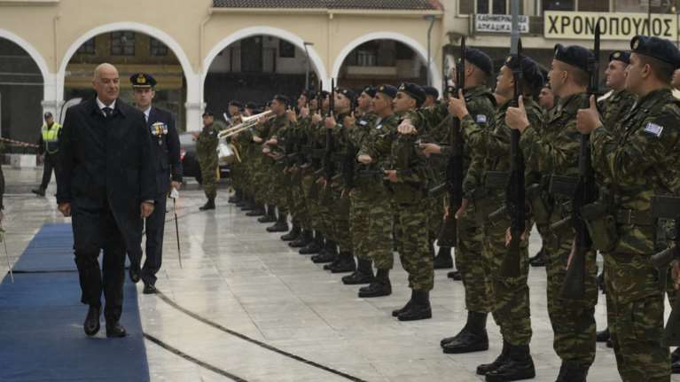 Η αναφορά Δένδια στη διαφθορά και τα αποκαλυπτικά στοιχεία στη δημοσκόπηση της Alco