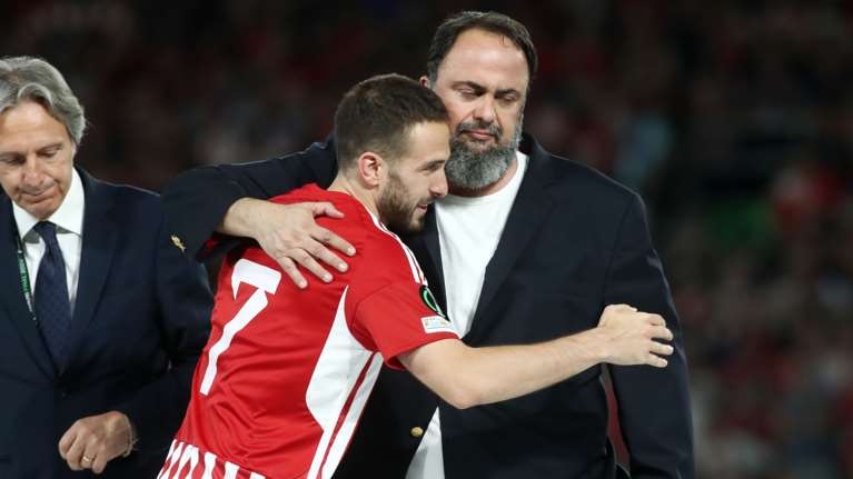 Ο συγκινητικός αποχαιρετισμός Μαρινάκη-Φορτούνη: "Θα έχεις πάντα θέση στο Λιμάνι μας" - "Πρόεδρέ μου θα σε ευγνωμονώ πάντα"